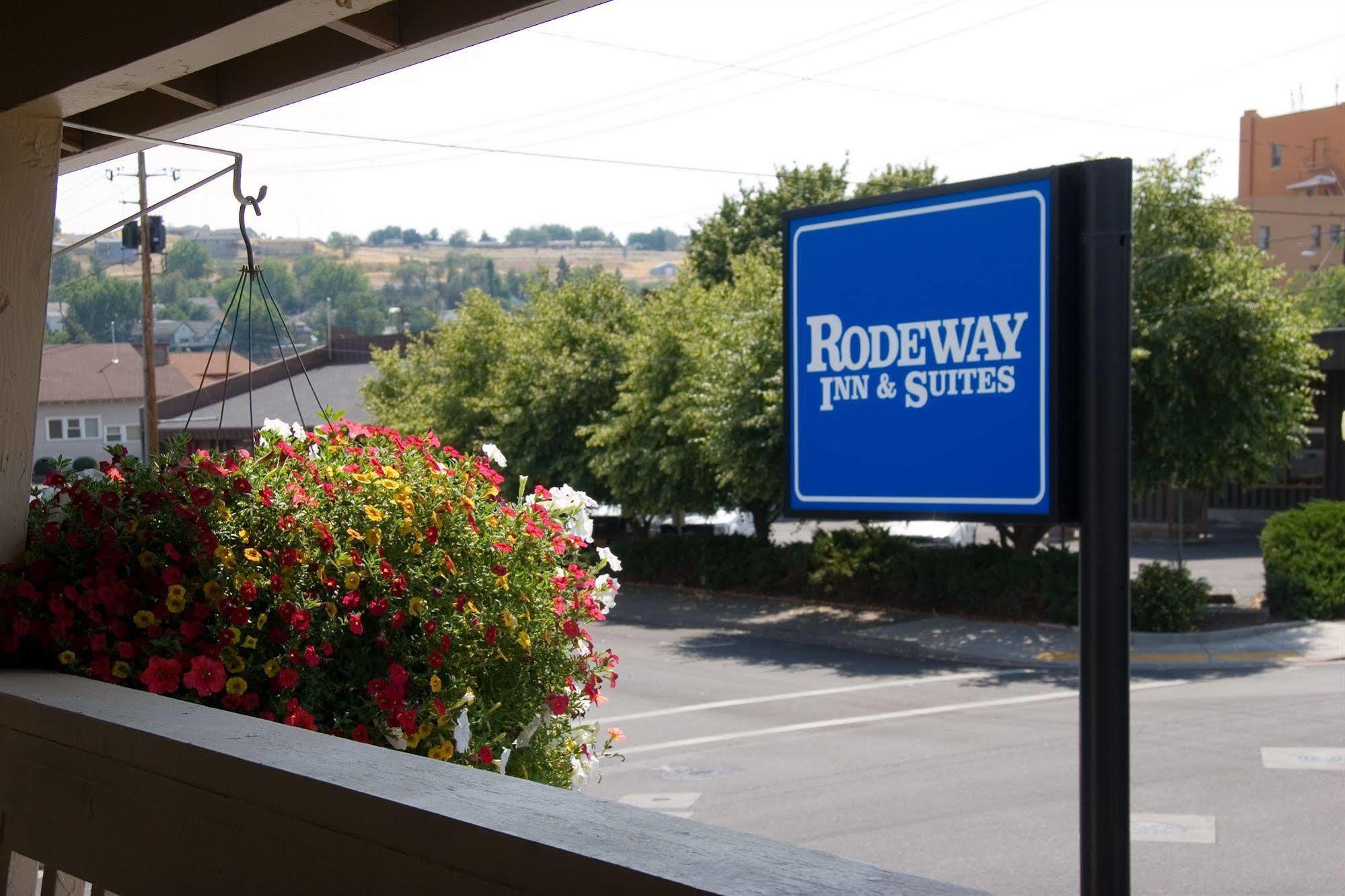 Rodeway Inn & Suites Pendleton Eksteriør billede